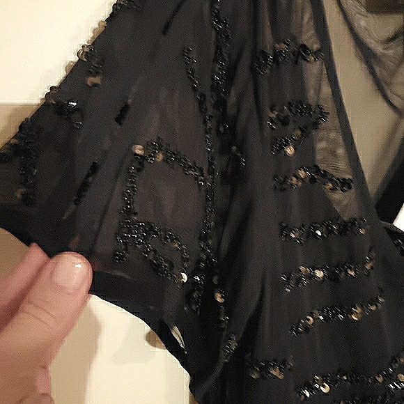 New Banana Republic Split Sleeve Sequin Tunic with Camisole - Picture 6 of 12